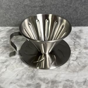 Stainless Metal Dripper for Outdoor Coffee Brewing Perfection